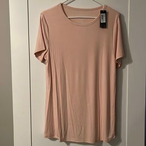 NWT Kindred Bravely Maternity Top